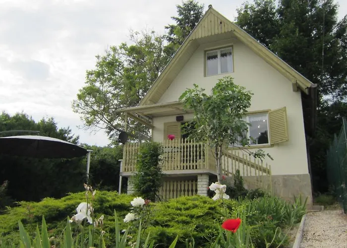 Csaford Lodge